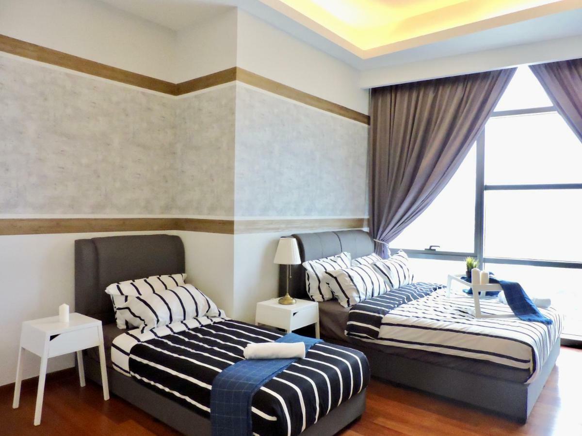 Pangsapuri Azure Residences By Sleepy Bear Paradigm Mall