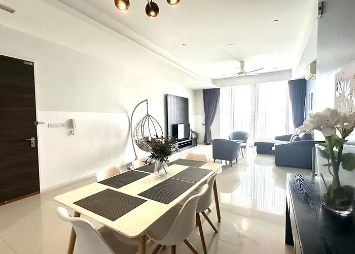 Azure Residences By Sleepy Bear Paradigm Mall