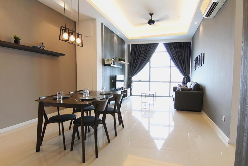 Apartment Azure Residences By Sleepy Bear Paradigm Mall *