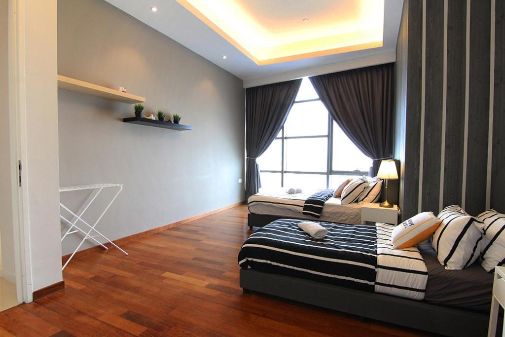 Azure Residences By Sleepy Bear Paradigm Mall * Petaling Jaya