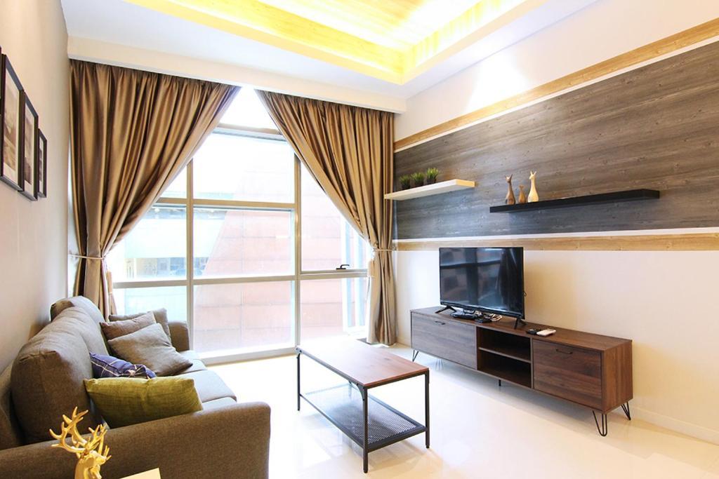 Azure Residences By Sleepy Bear Paradigm Mall Apartment