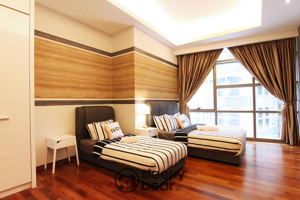 Azure Residences By Sleepy Bear Paradigm Mall Apartment *