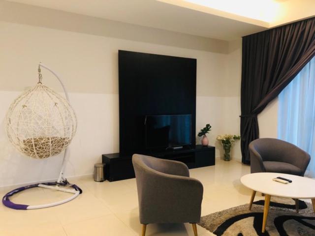 Apartment Azure Residences By Sleepy Bear Paradigm Mall