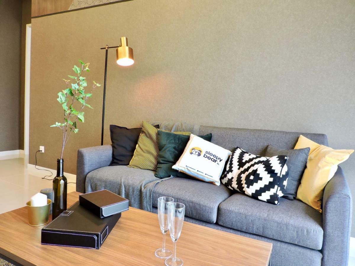 Azure Residences By Sleepy Bear Paradigm Mall *