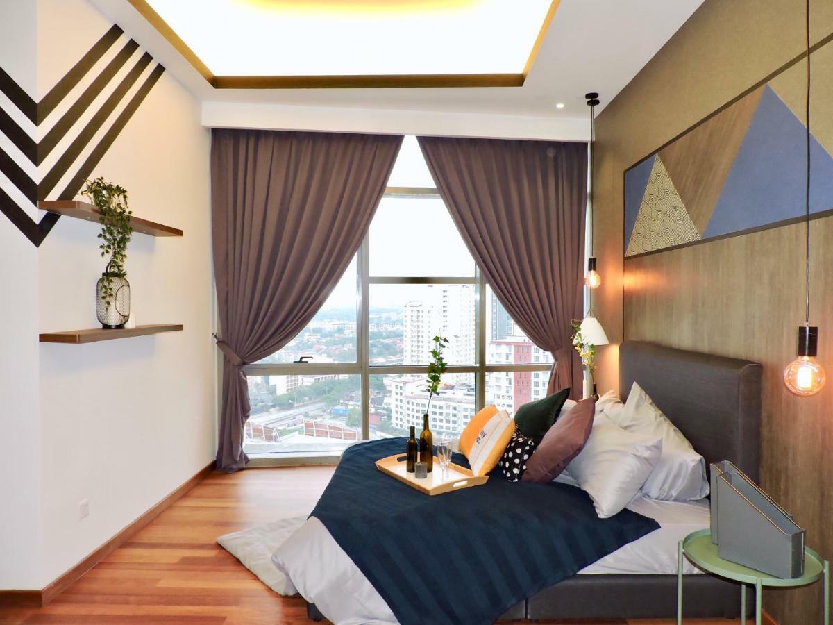 Azure Residences By Sleepy Bear Paradigm Mall Petaling Jaya